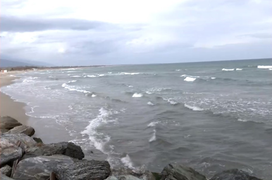 Διαμαρτυρία για τη μυδοκαλλιέργεια στις παραλίες