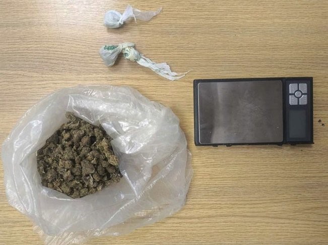 Xειροπέδες σε 31χρονο για κατοχή κάνναβης