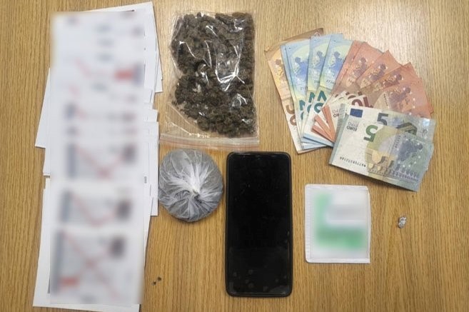 Σύλληψη για κατοχή ναρκωτικών