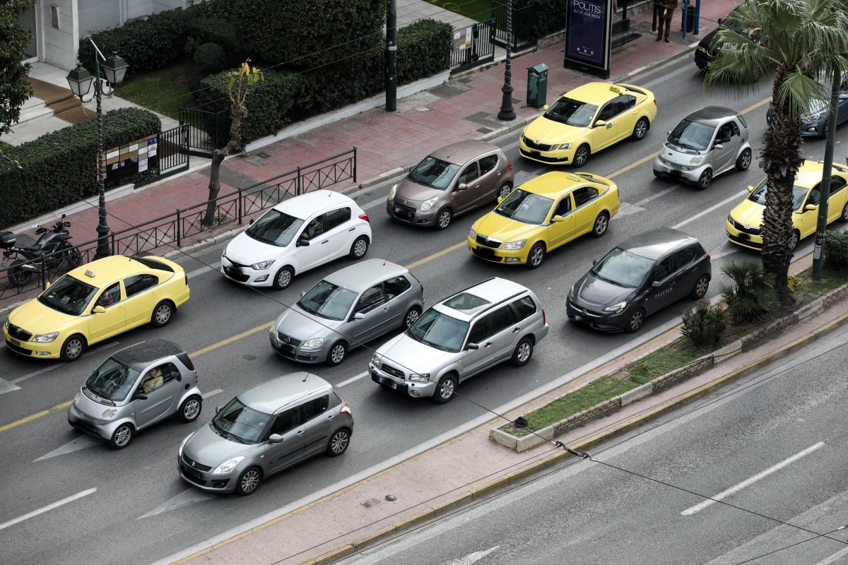 Εντοπίστηκαν πάνω από 300.000 ανασφάλιστα ΙΧ