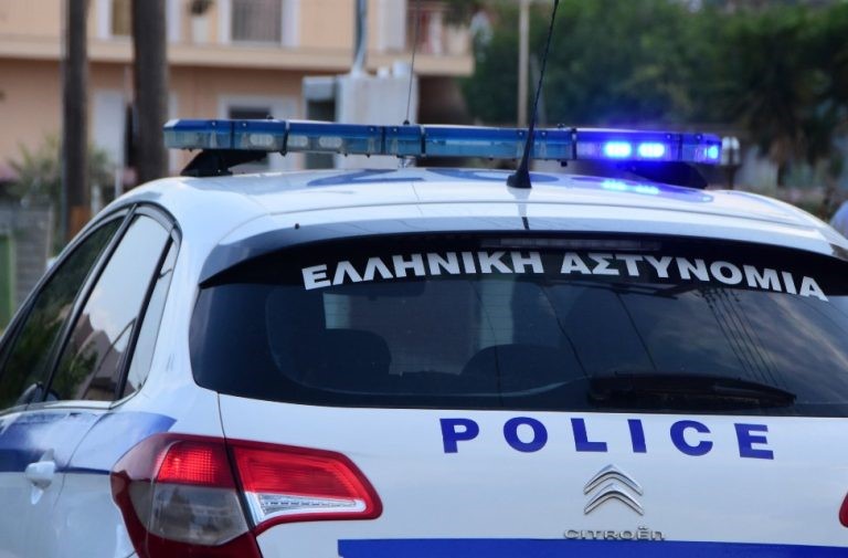 Γρονθοκόπησε τον υπεύθυνο fast food μετά την απόλυσή του