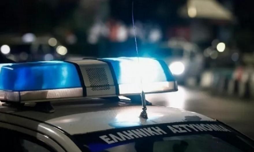 Χειροπέδες σε τρία άτομα στην Πύλη