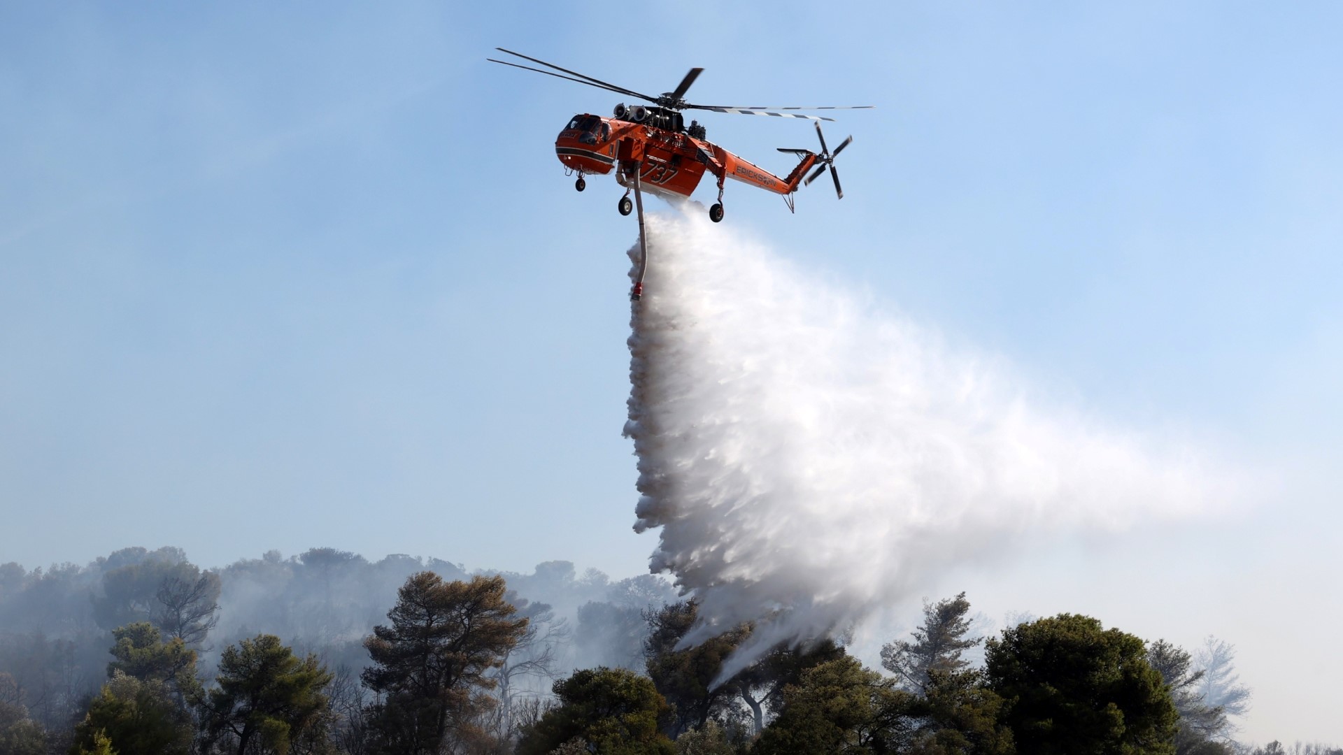Φωτιά σε αγροτοδασική έκταση στην Κυρά Φαρσάλων