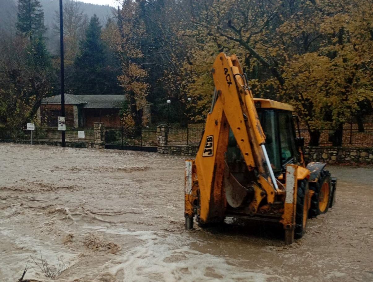 Η κακοκαιρία πλήττει τον Ασπροπόταμο