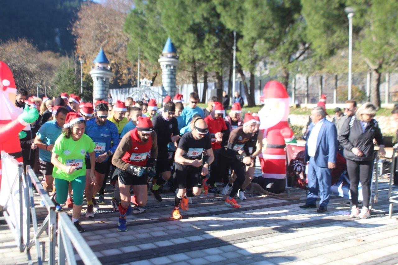 Mε επιτυχία το 2o Santa Run Πύλης