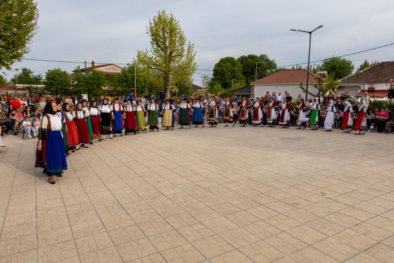 Αναβίωσαν τα σεργιάνια των Απόκρεων