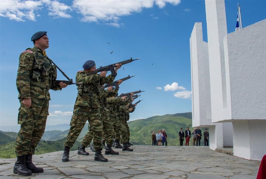 Fake SMS για "φύλλα πορείας"