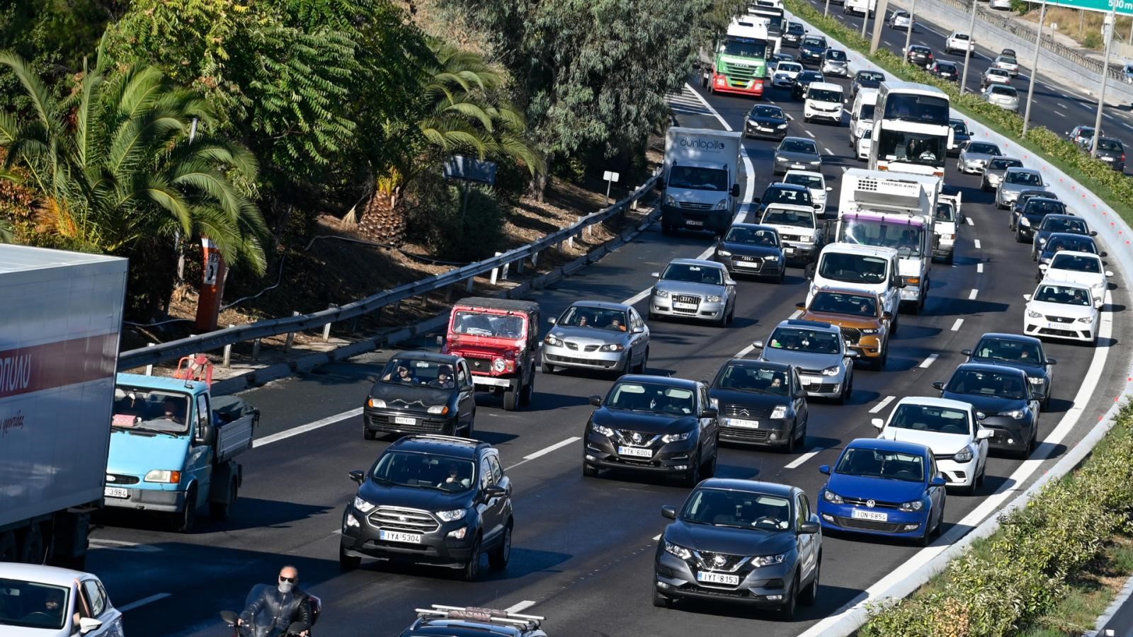 Επανεξετάζεται όλο το πλαίσιο για τα τέλη κυκλοφορίας