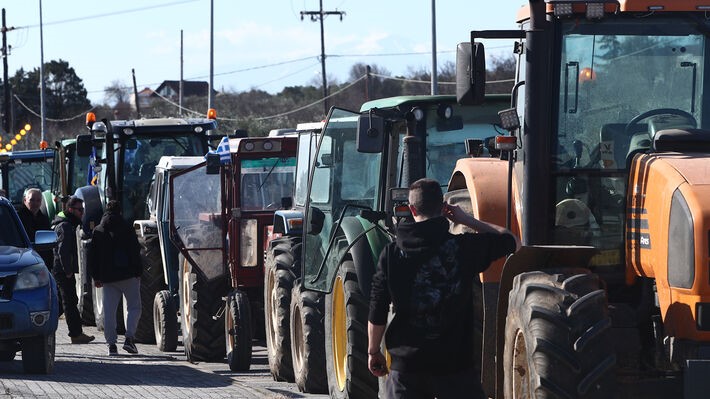 Αγρότες: Στα μπλόκα οι τελικές αποφάσεις