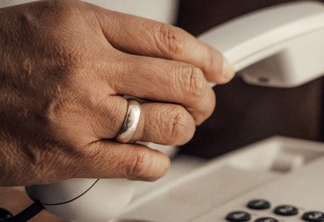 Θύμα τηλεφωνικής απάτης ηλικιωμένη στον Τύρναβο