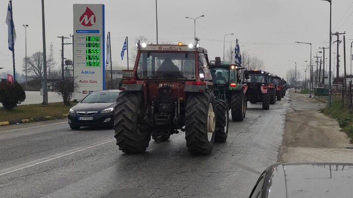 Μηχανοκίνητη πορεία με τρακτέρ και αγροτικά οχήματα