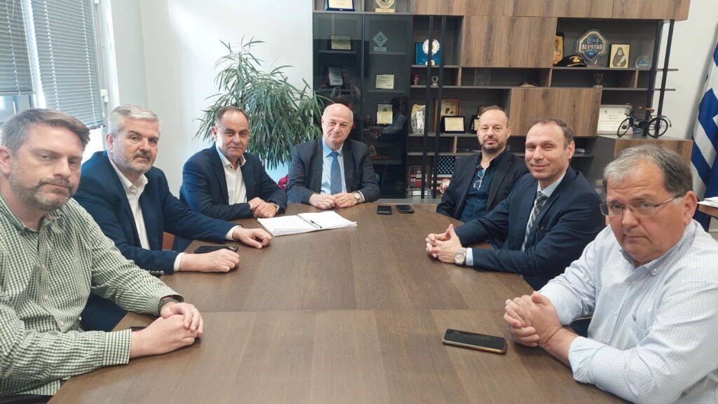 Σύσκεψη Kώστα Τσιάρα με τους δημάρχους