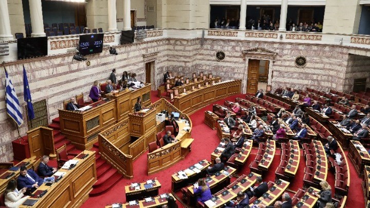 Nόμος η ισότητα στον γάμο με 176 "ναι"