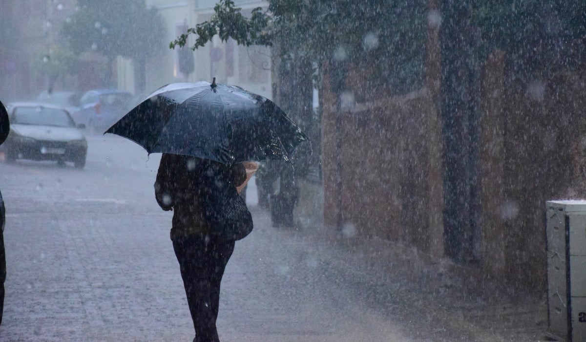 Έρχονται βροχές, καταιγίδες αλλά και… χιόνια