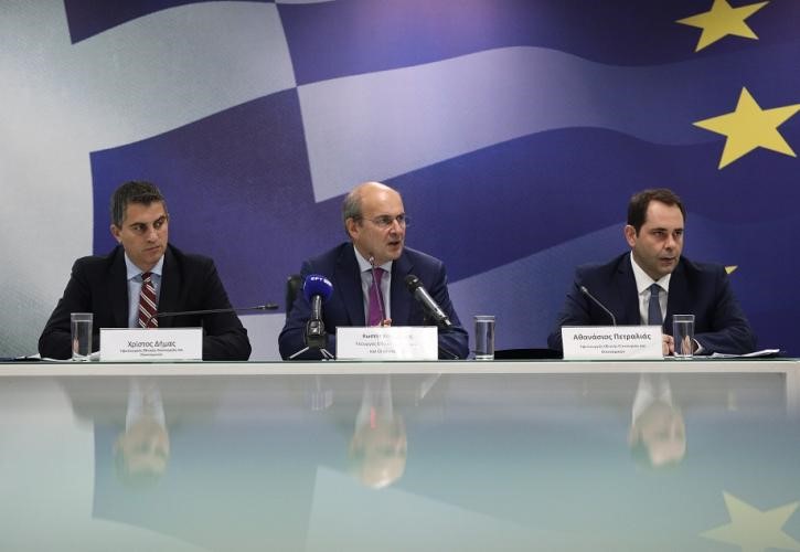 12 νέες αυξήσεις αποδοχών και 12 μειώσεις φόρων