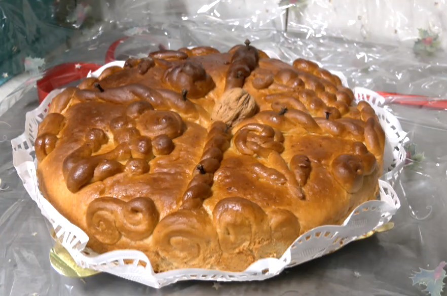 Το ευλογημένο ψωμί του χριστουγεννιάτικου τραπεζιού