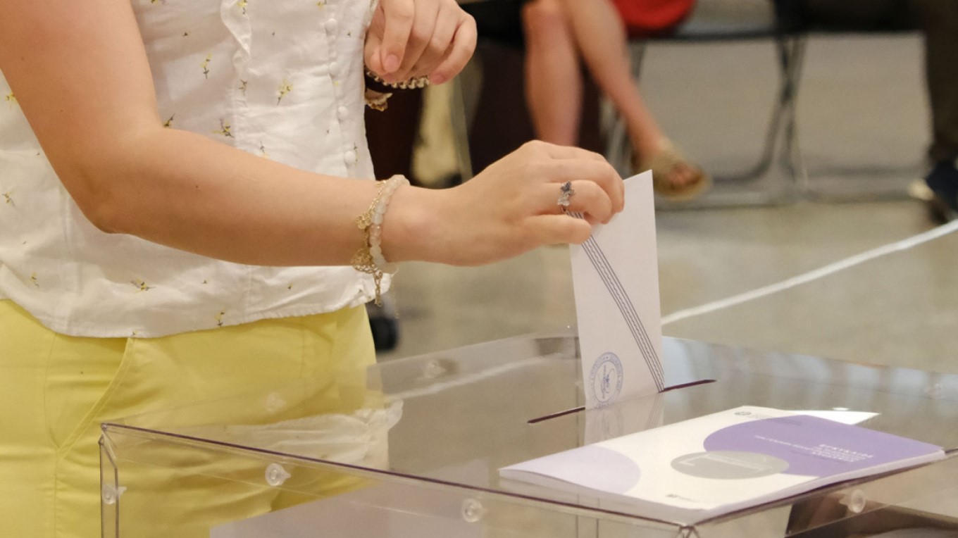 Στο 30,5% ανεβαίνει η ΝΔ