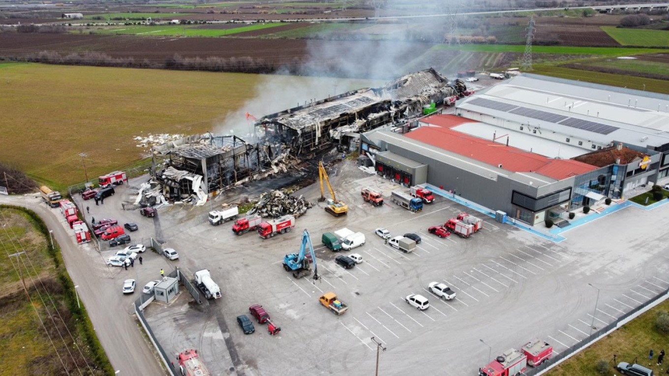 Ελεύθεροι ο ιδιοκτήτης και τα δύο στελέχη της Βιολάντα 