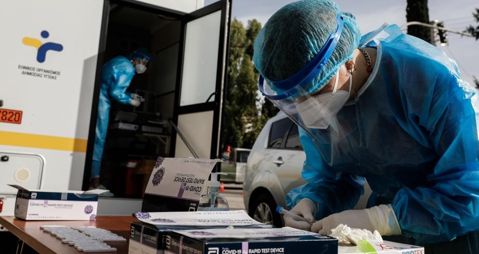 14 θετικά rapid tests στους σημερινούς ελέγχους στην πόλη