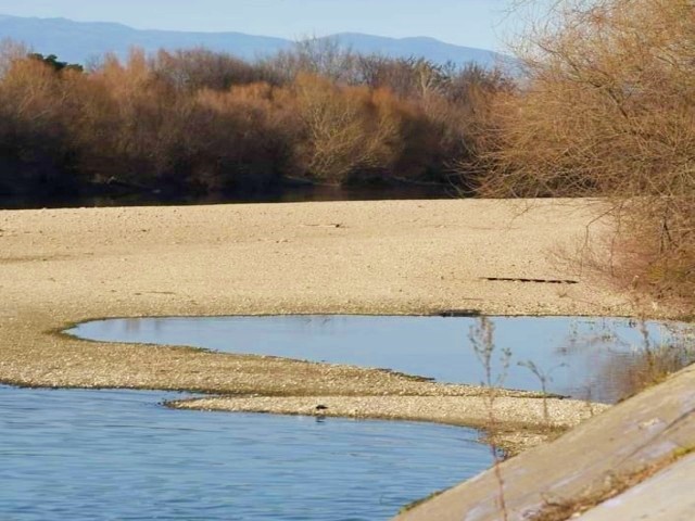 Μειώθηκε σημαντικά η στάθμη του Πηνειού ποταμού