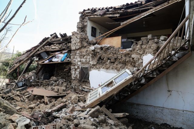 Σεισμός στην Ελασσόνα: 40 εκατοστά καθίζηση από τα 6 Ρίχτερ
