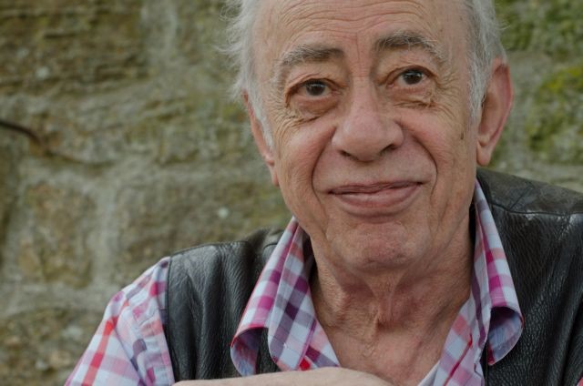 Πέθανε ο σπουδαίος συγγραφέας Bασίλης Αλεξάκης 