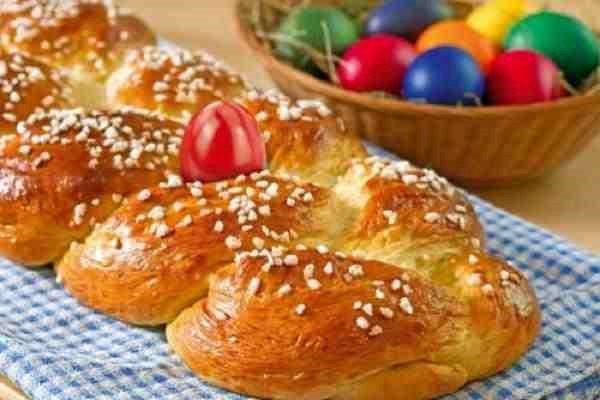 Θα φουρνίσουν πάνω από 350 τόνους τσουρεκιού
