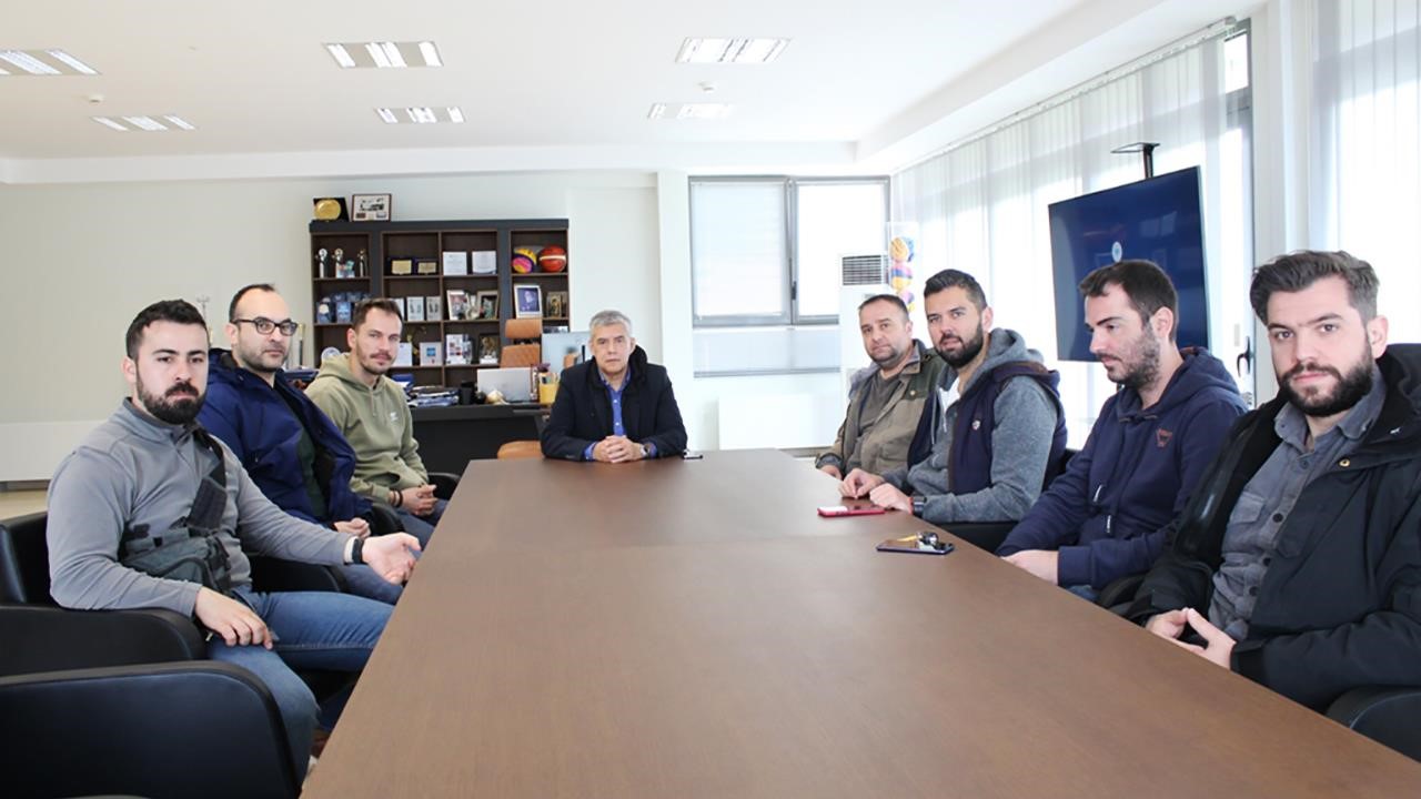 Η αφανής ομάδα που ταυτοποίησε τα θύματα της τραγωδίας