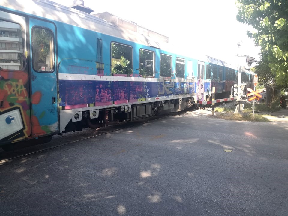 Τρίκαλα: 70χρονη παρασύρθηκε από τρένο