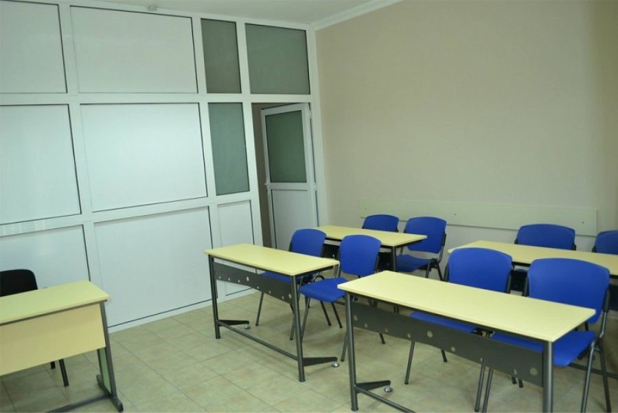 Δια ζώσης και διαδικτυακά μαθήματα