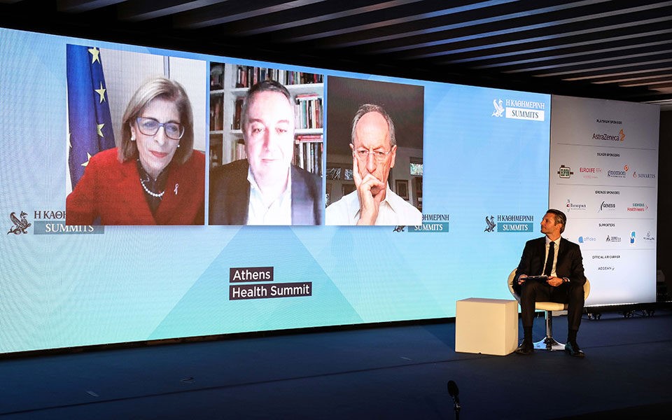 Προς ετήσιο εμβολιασμό κατά του κορωνοϊού