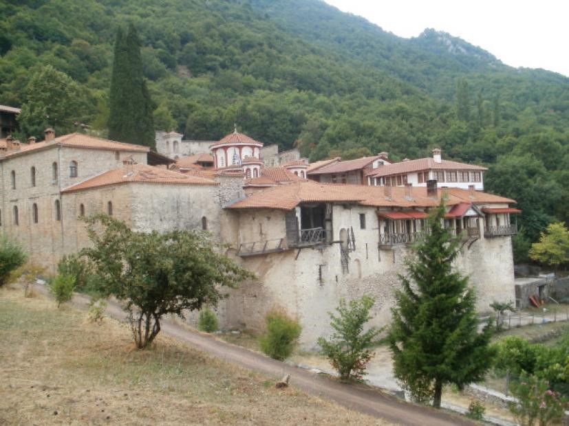 Διεκδίκηση εκτάσεων από τη Μονή Δουσίκου