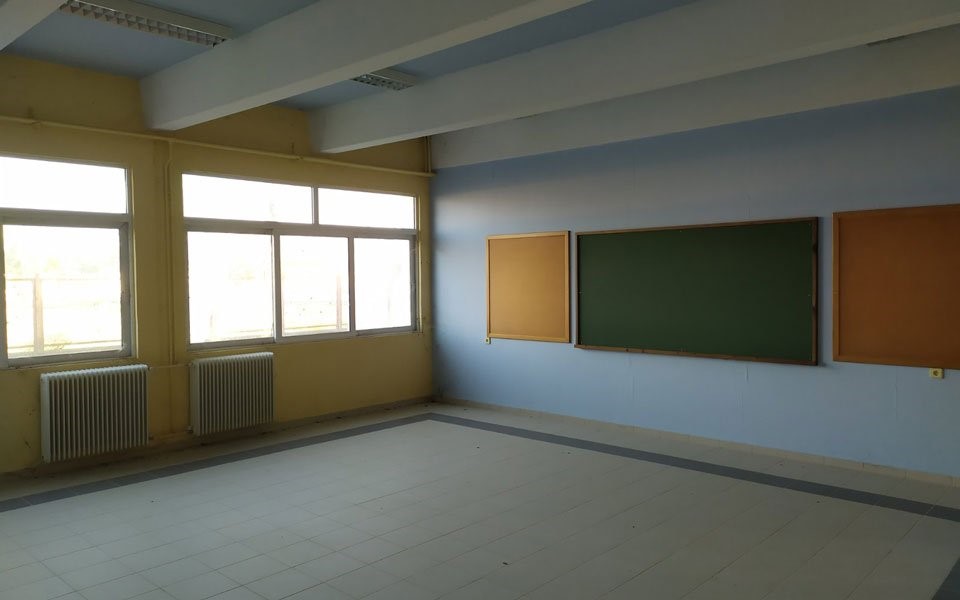 Διαθέτει κτίριο για το δημοτικό σχολείο Δαμασίου