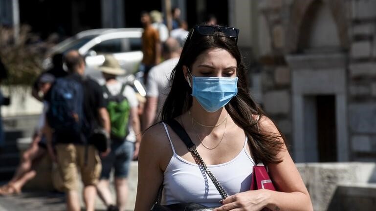 Κοντά στις 3.000 σήμερα τα κρούσματα κορωνοϊού