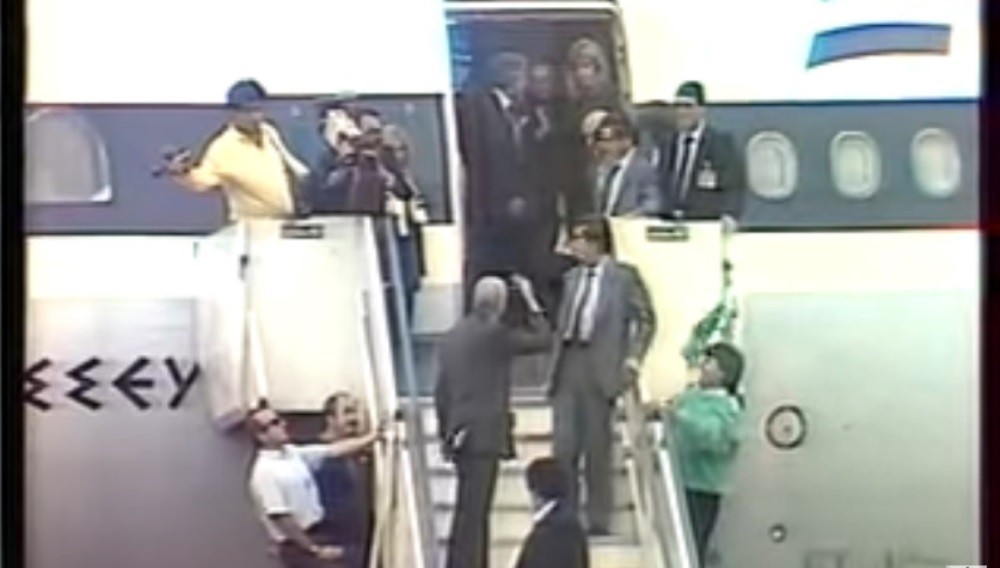 33 χρόνια από το «νεύμα» που έγραψε ιστορία (video)