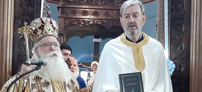 Χειροτονήθηκε ιερέας ο Ρίζος Κομήτσας