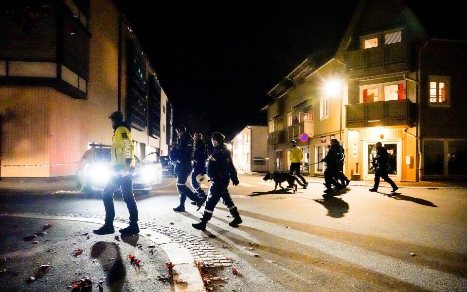 37χρονος Δανός ο δράστης των επιθέσεων με τόξο