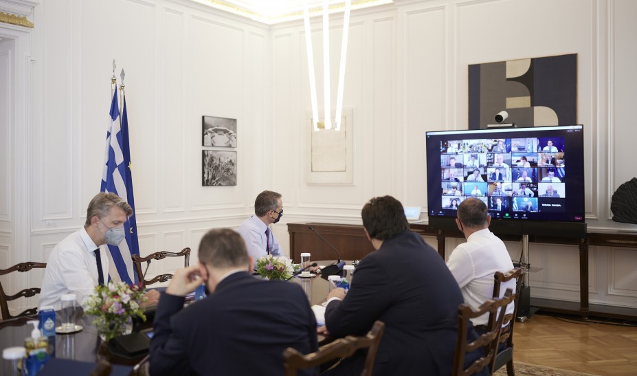 Μητσοτάκης: Αυξάνεται ο κατώτατος μισθός κατά 2%  
