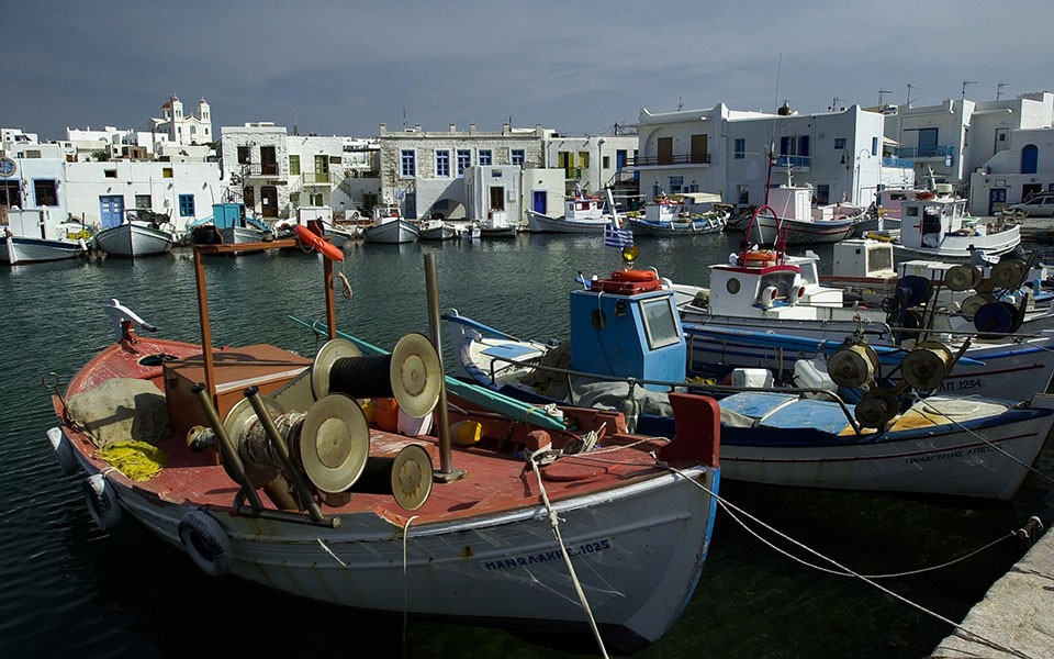 "Κόκκινος" συναγερμός για Πάρο, Τήνο, Μύκονο