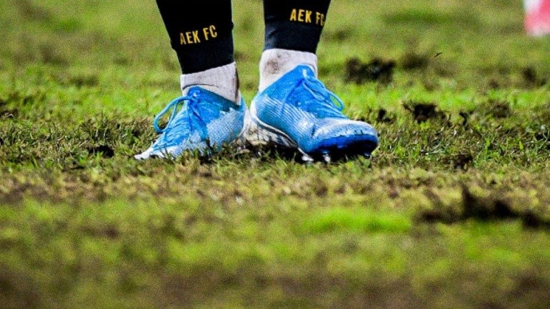 Αντικαθίσταται ο χλοοτάπητας στο AEL FC Arena