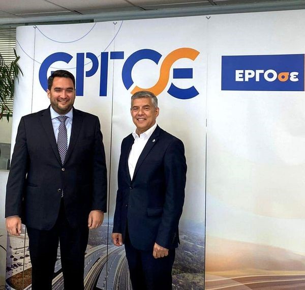 Έπεσαν οι υπογραφές για τη σύμβαση της ηλεκτροκίνησης