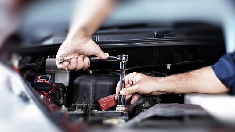 Μείωση τζίρου 30% στα συνεργεία αυτοκινήτων