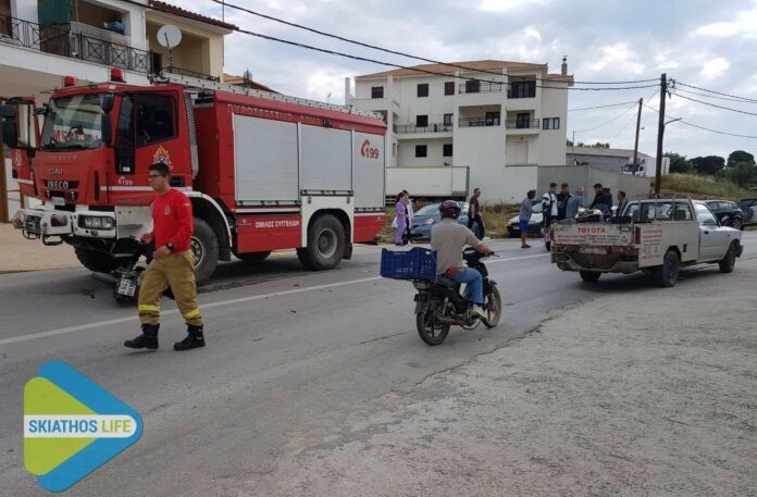 Νεαρή σφηνώθηκε στις ρόδες πυροσβεστικού οχήματος