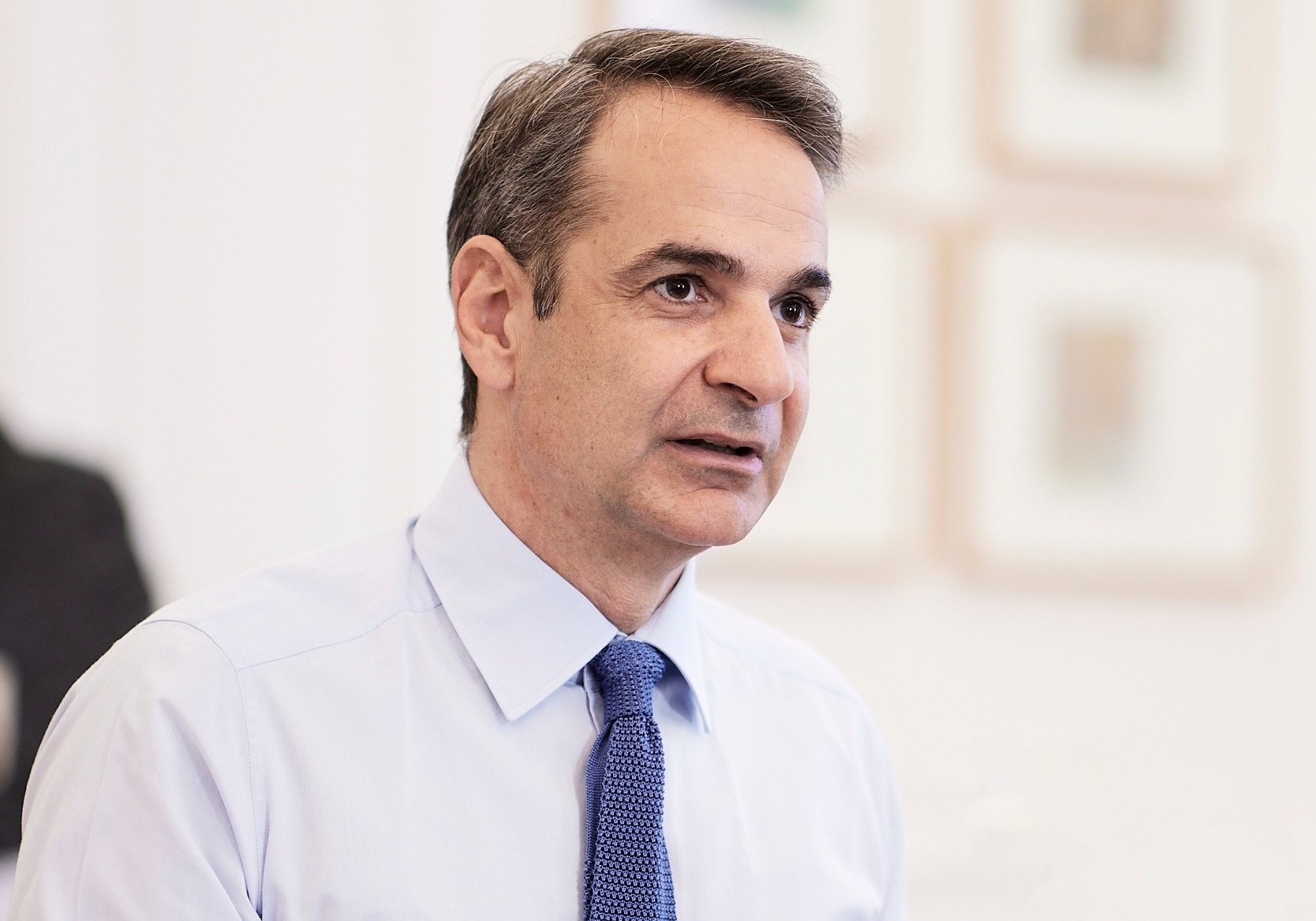 Ευχές για τα Χριστούγεννα με προτάσεις για βιβλία