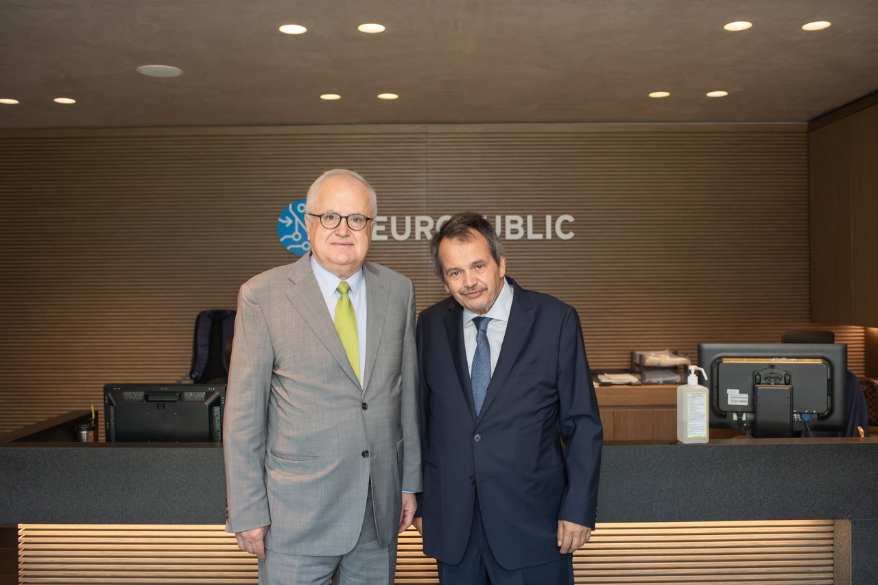 Επίσκεψη Χατζηνικολάου στην εταιρεία NEUROPUBLIC