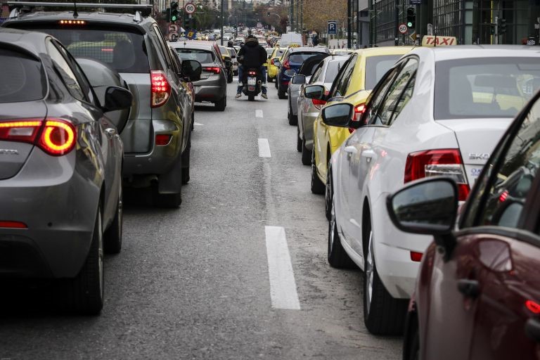 700.000 οχήματα κινούνται στους δρόμους