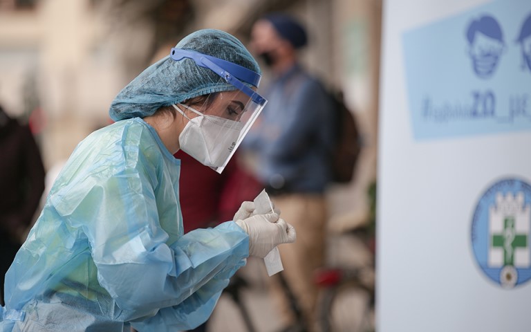 248 νέα κρούσματα κορωνοϊού στη Θεσσαλία