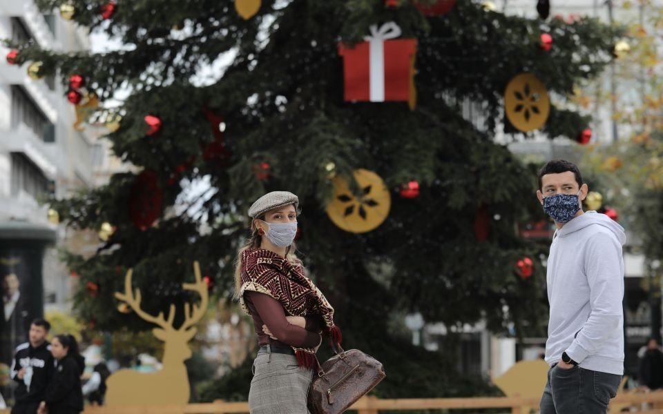 Περιορισμοί και τα Χριστούγεννα για τους ανεμβολίαστους