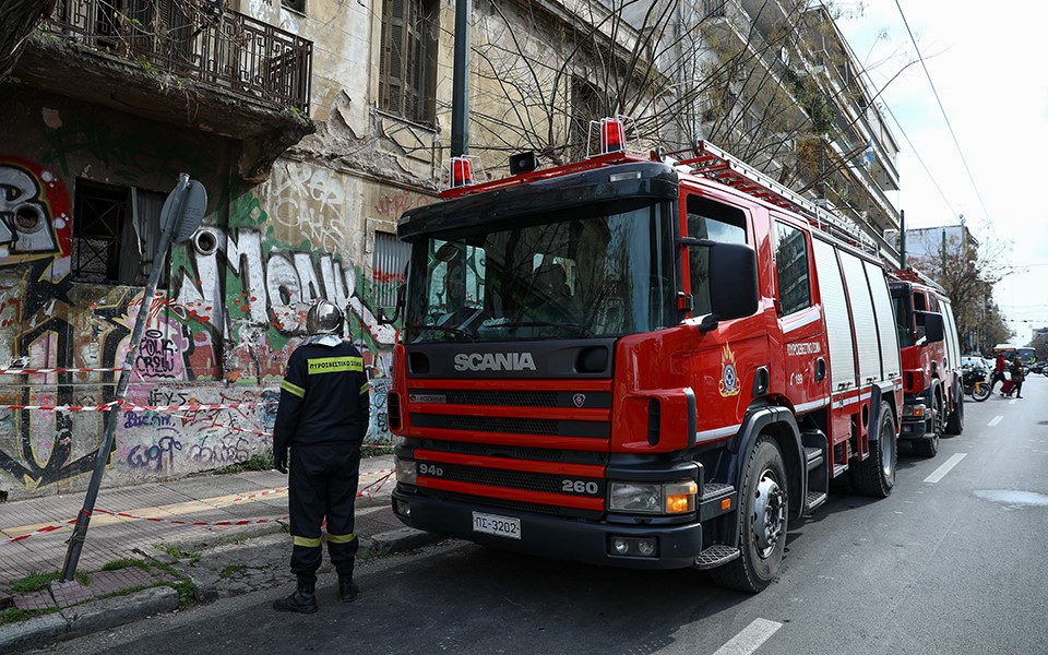 Εκτός ΕΜΑΚ 54 πυροσβέστες που δεν έχουν εμβολιαστεί