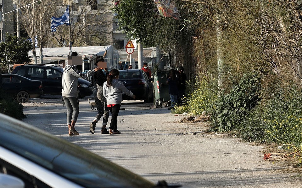 Ενήμερες, αλλά αβοήθητες οι γυναίκες Ρομά